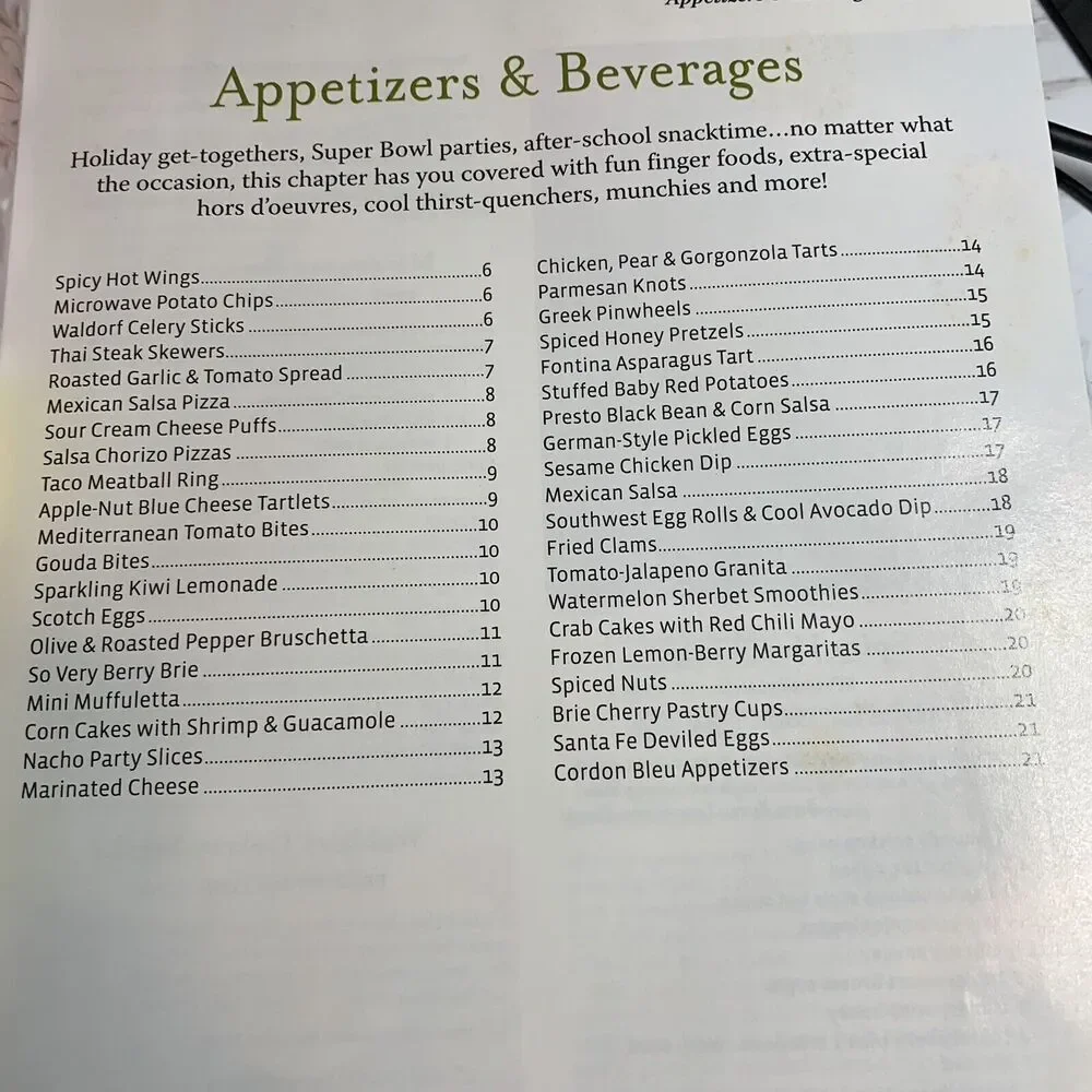2010 Taste of Home Annual Recipes Hardcover – January 1, 2009 Pistine